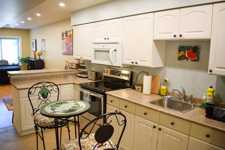 Apartamentos Spacious 1 Bedroom Lower-level Suite