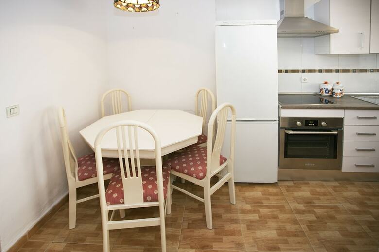 Center & White Town Apartment