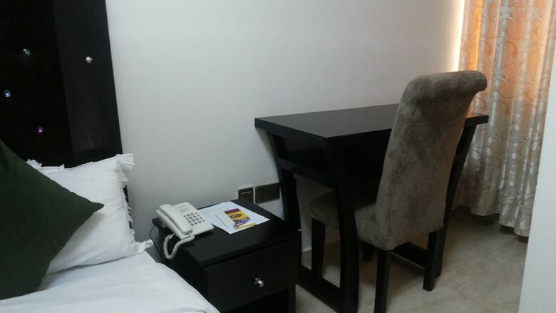 Aparthotel Tripplex Hotel