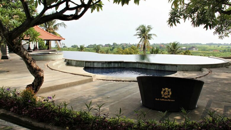 Hotel Bali Nibbana Resort