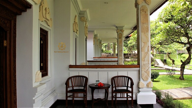 Hotel Bali Nibbana Resort