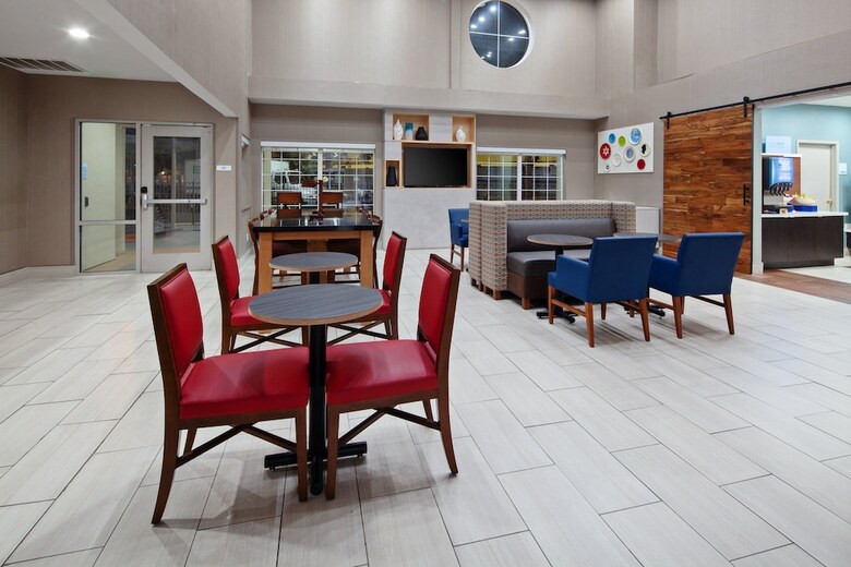 Hotel Holiday Inn Express & Suites Tulare