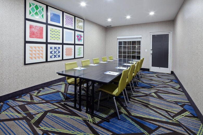 Hotel Holiday Inn Express & Suites Tulare