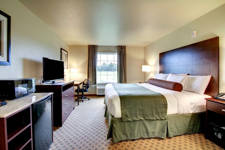 Hotel Cobblestone Inn & Suites - Bloomfield