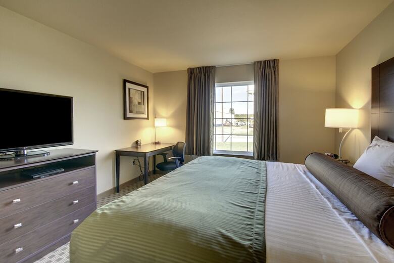 Hotel Cobblestone Inn & Suites - Bloomfield