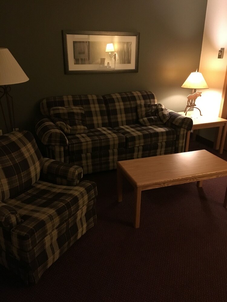 Hotel Moose Lake Lodge & Suites