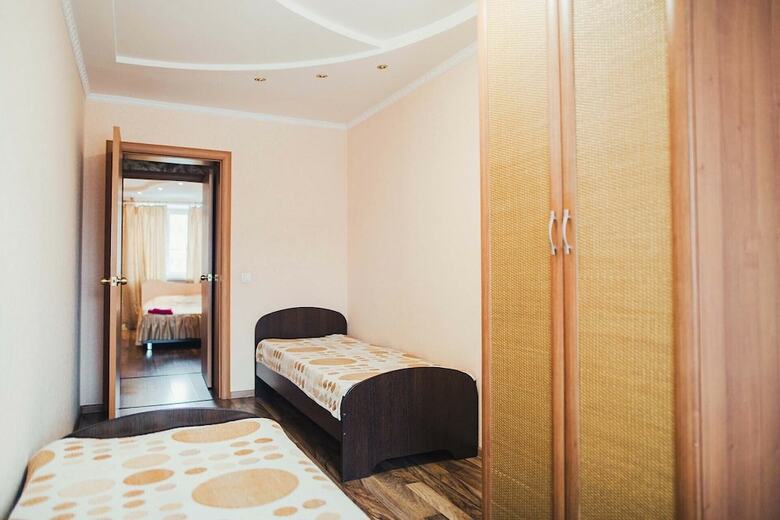 3 Rooms Apartment On Spartaka 18