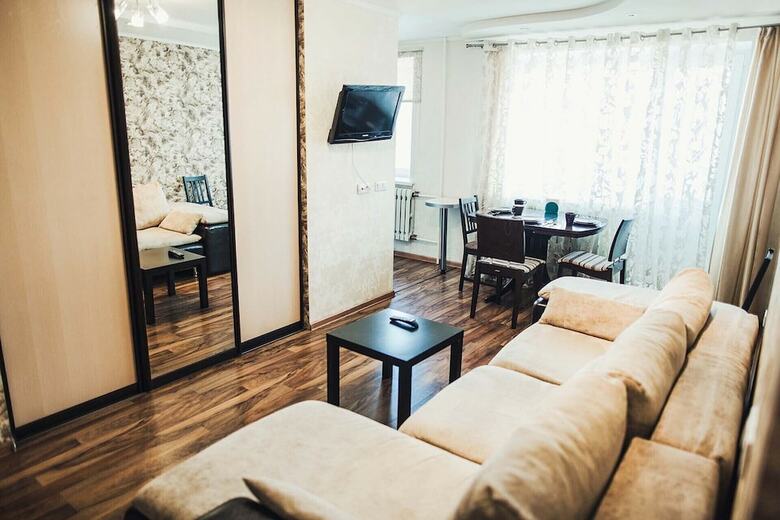 3 Rooms Apartment On Spartaka 18