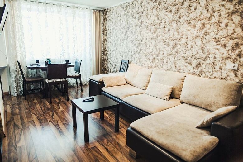 3 Rooms Apartment On Spartaka 18