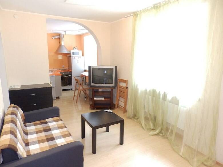 Apartment On Ordzhonikidze 42