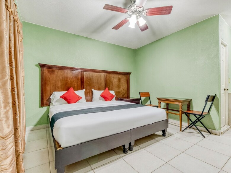 Hotel Capital O Villa Escondida