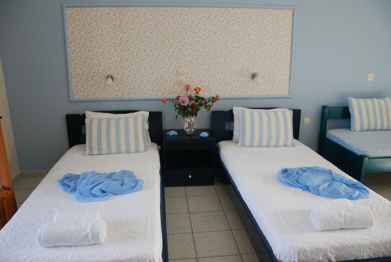 Kavos Psarou Studios And Apartments
