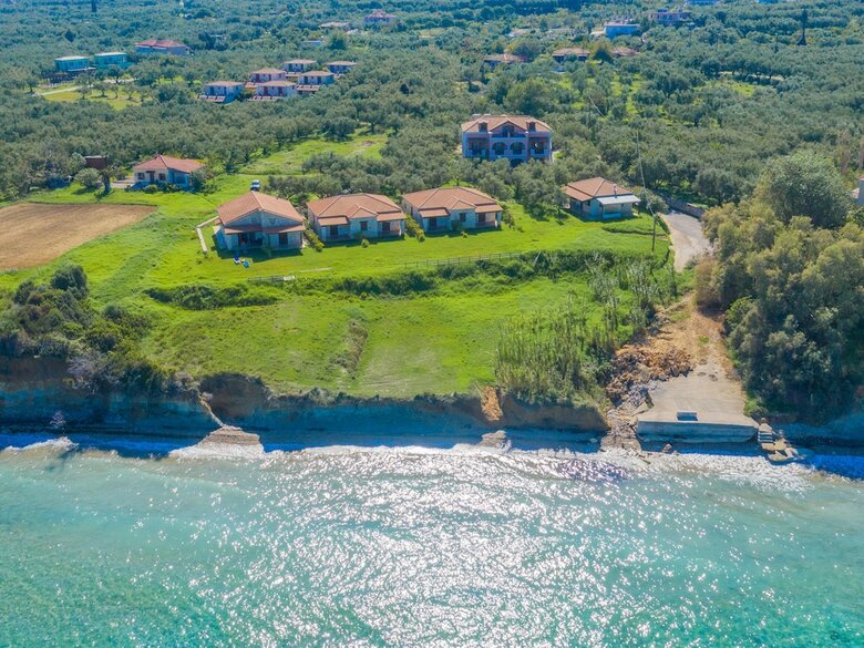 Kavos Psarou Studios And Apartments