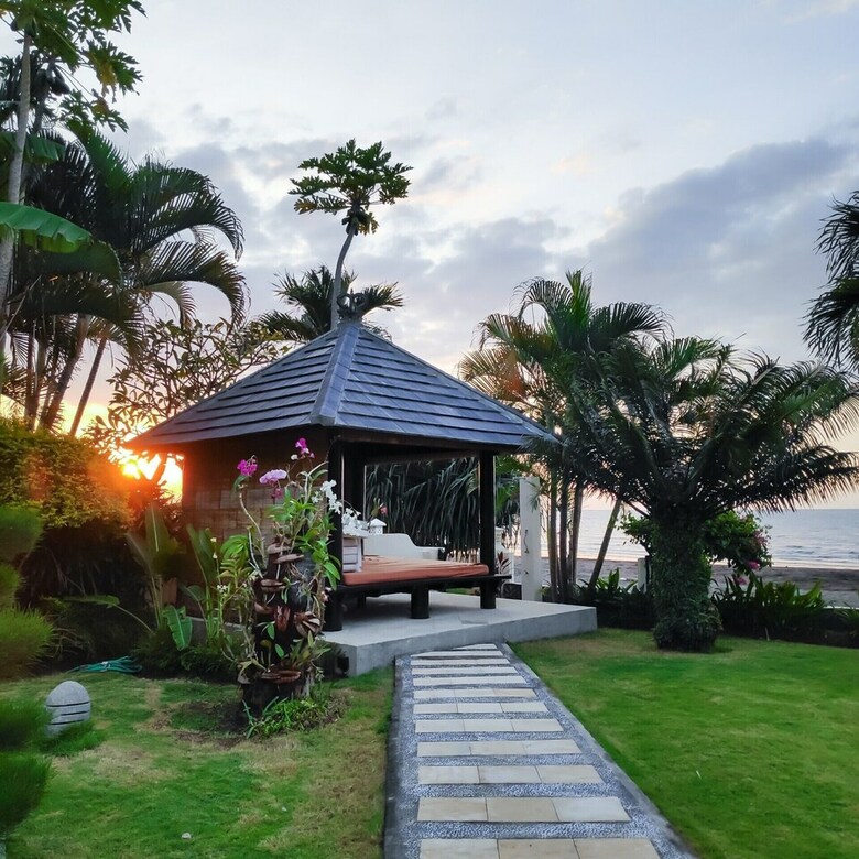 Bed & Breakfast The Villa Pantai Lovina