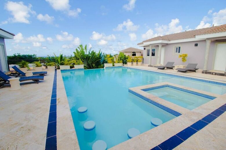 Apartamentos New! 6 Bedroom Ocean View
