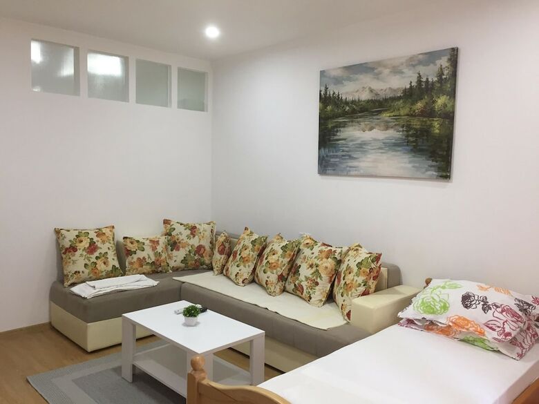 Sija Apartments