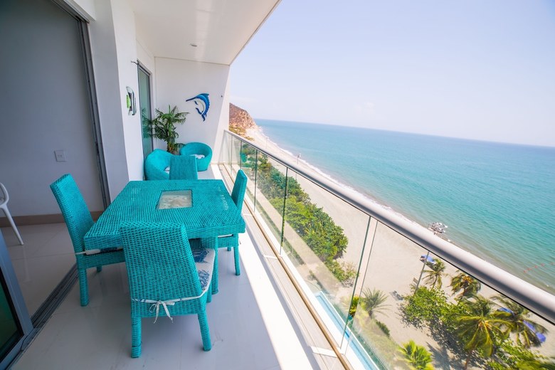 Apartamento Con Club de Playa Oceanfront