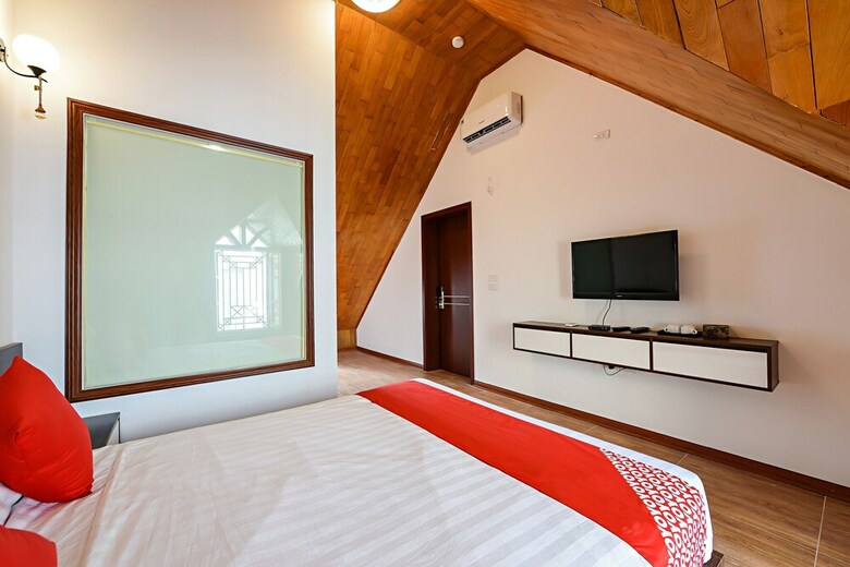 Oyo 332 Moon Villa Hotel