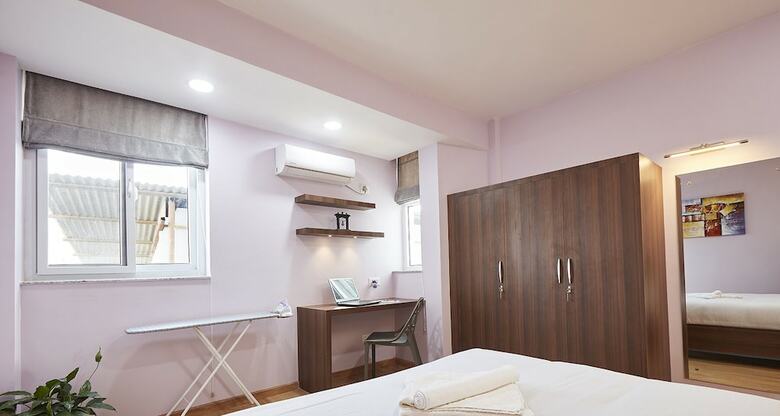 Jhamel Apartments 2 By Casa Deyra