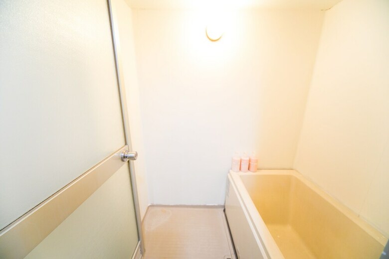 Namba Daikokucho West 402
