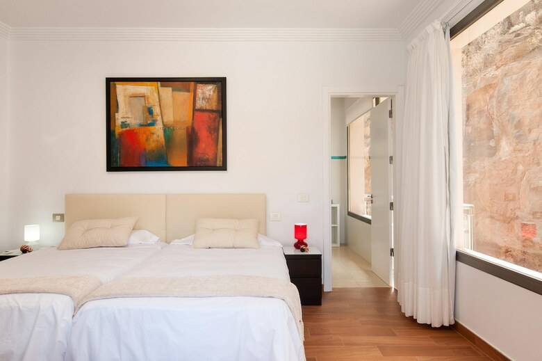 Majestic Villa Monte Leon For 6 + 6