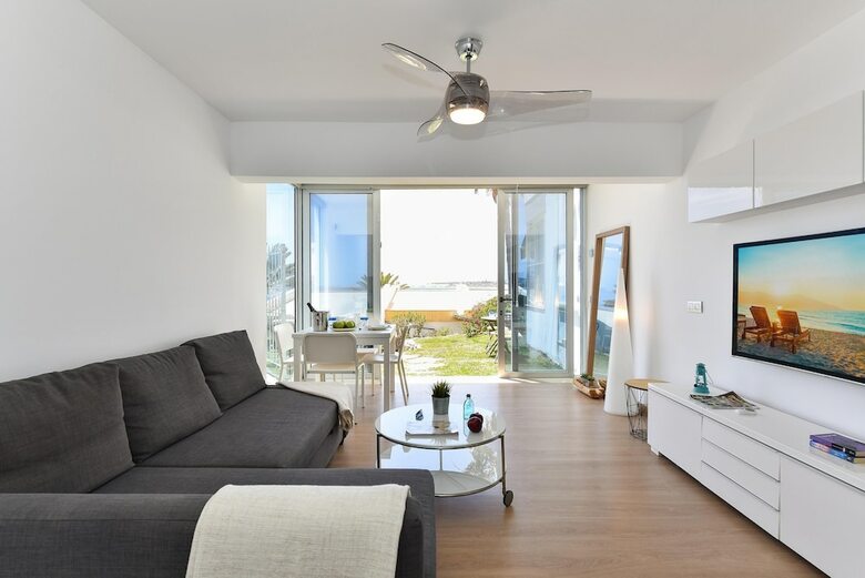Apartment With Seaviews Las Flores Cr San Agustin