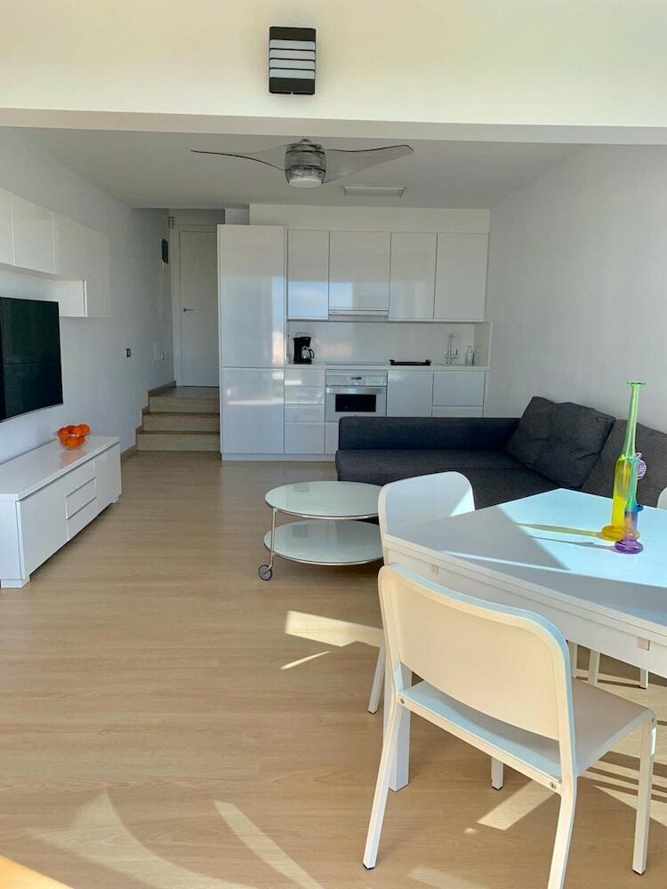 Apartment With Seaviews Las Flores Cr San Agustin