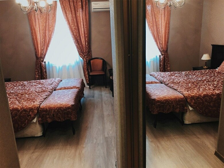 Hotel Elit Crous