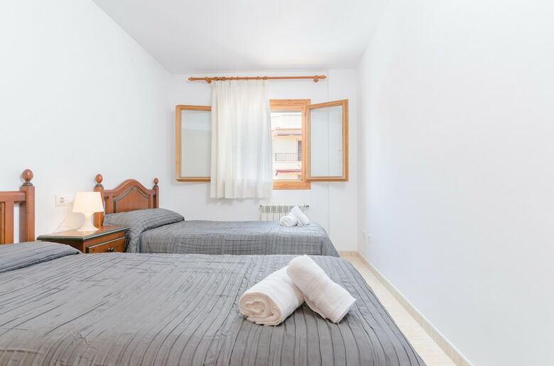 Apartamentos Yourhouse Ona