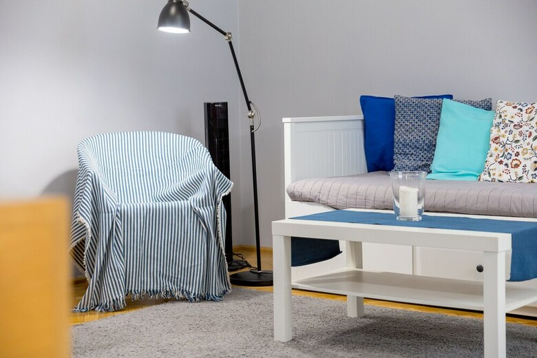 Comfortable Old Town Apartment