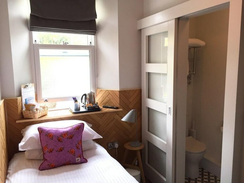 Broadmead Hotel