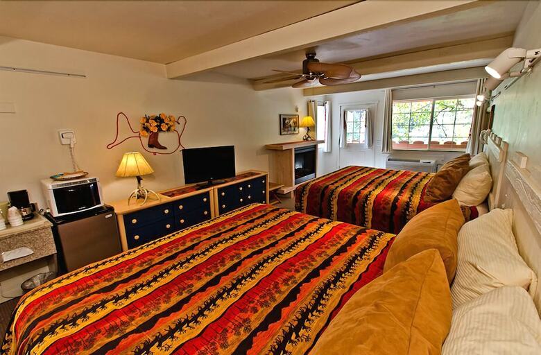Posada Hot Springs Inn