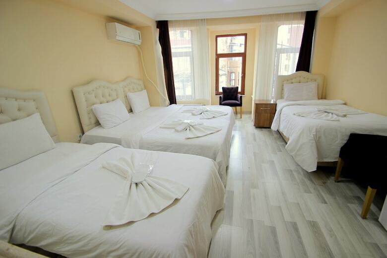 Sur 2 Hotel
