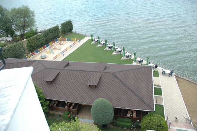 1 Maji Hotel