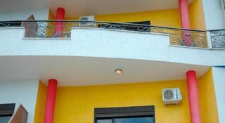 1 Maji Hotel