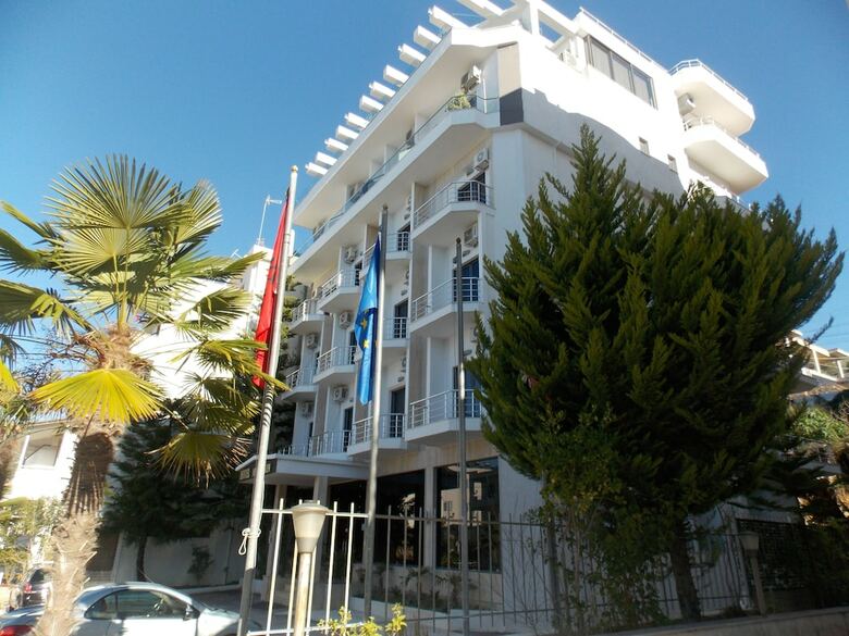 Hotel New Heaven