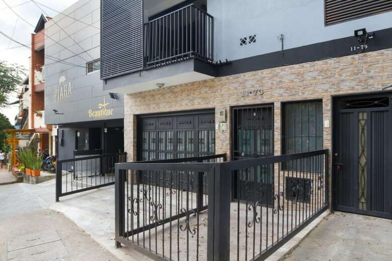 Apartamentos Miracle Building