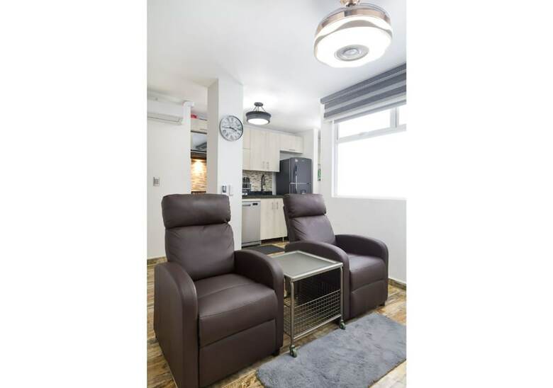 Apartamentos Miracle Building