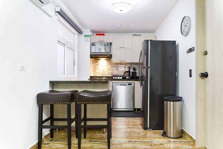 Apartamentos Miracle Building
