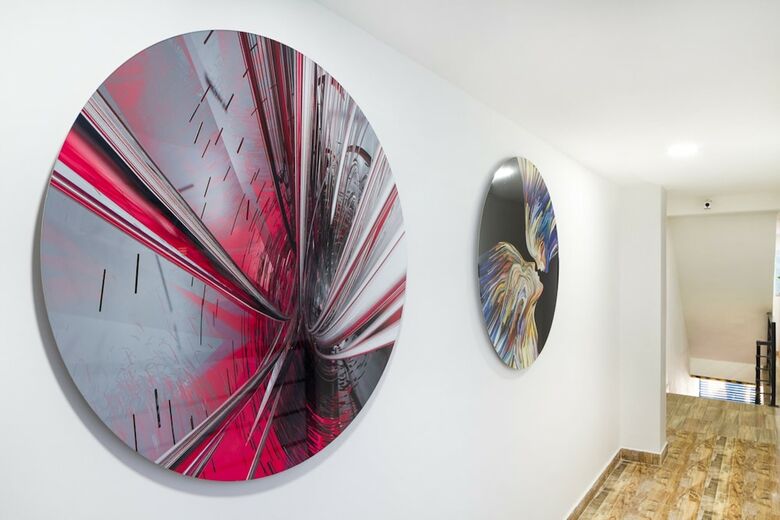 Apartamentos Miracle Building