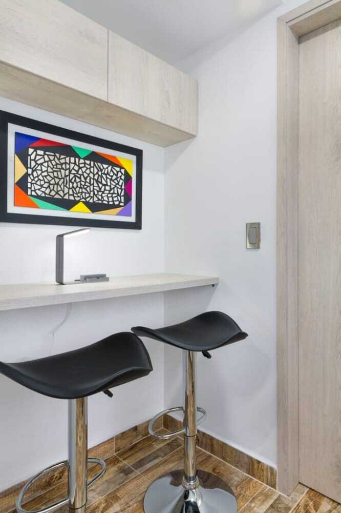 Apartamentos Miracle Building