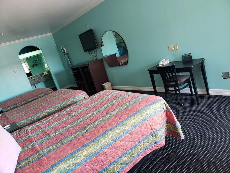 Motel Scottish Inn & Suites