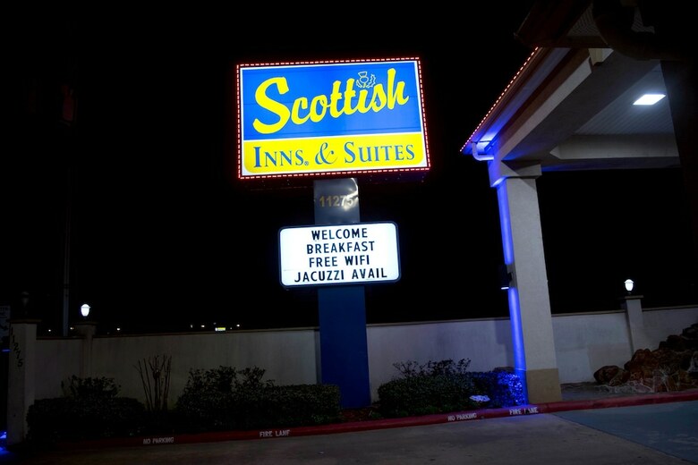 Motel Scottish Inn & Suites