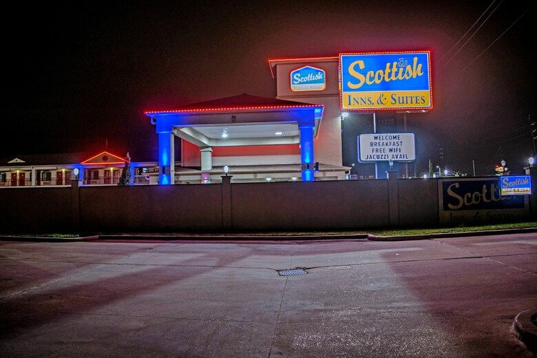 Motel Scottish Inn & Suites
