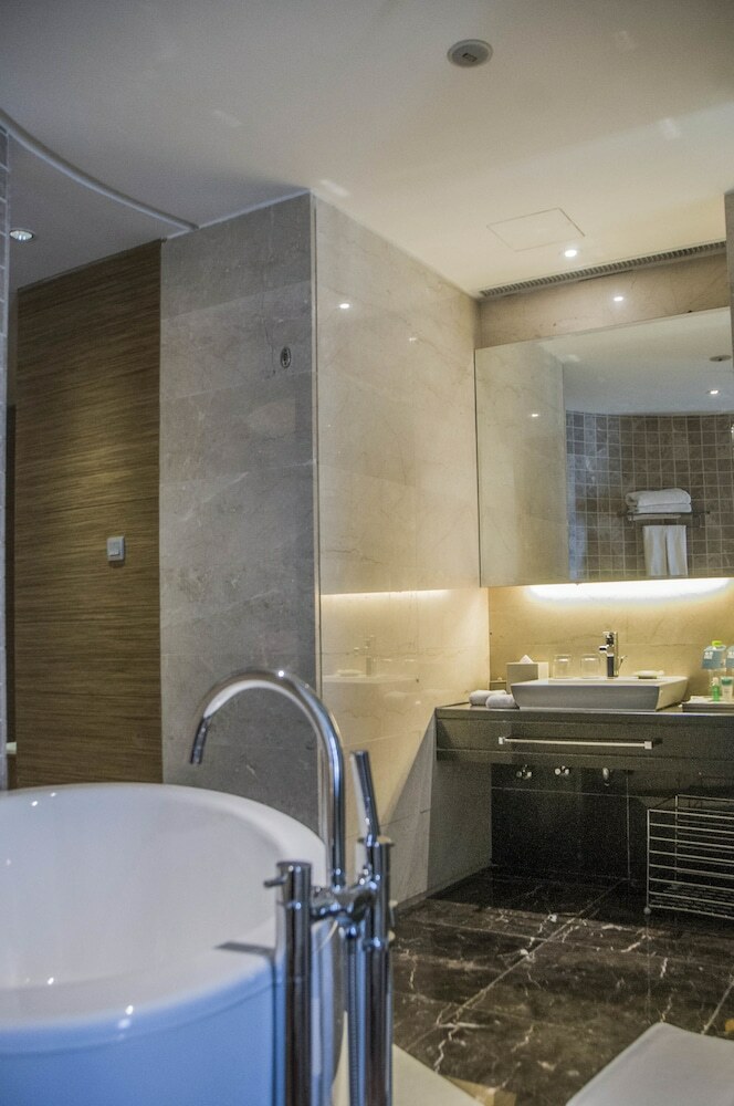 Hotel Four Points By Sheraton Qingdao Chengyang