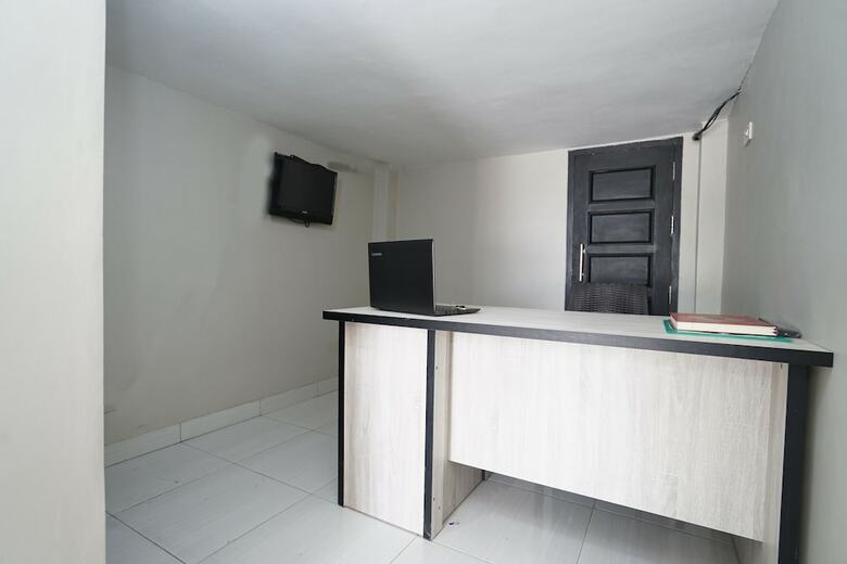 Hostal Oyo 1253 Wismakito Syariah