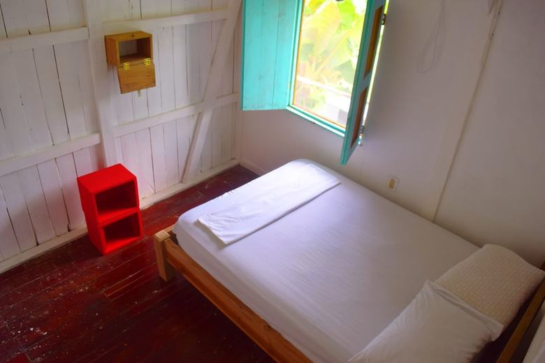 Hostal Twin Fin Hostels