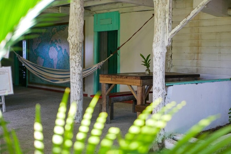 Hostal Twin Fin Hostels