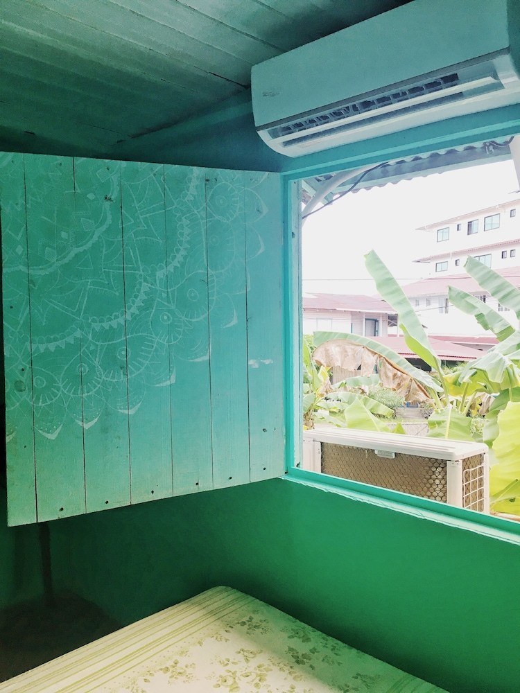 Hostal Twin Fin Hostels