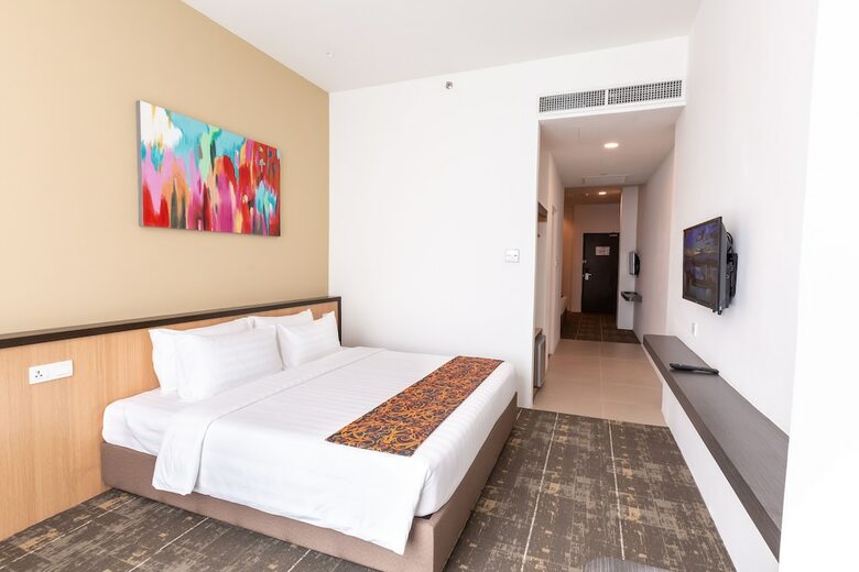 Hotel 7 Suria